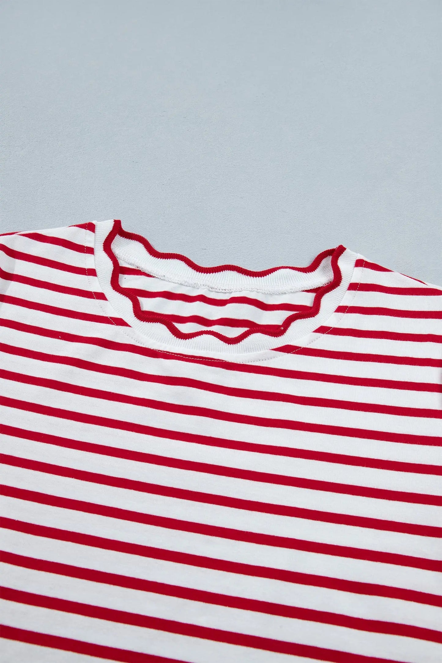 Red Stripe Scallop Trim Casual Top 2pcs Short Set