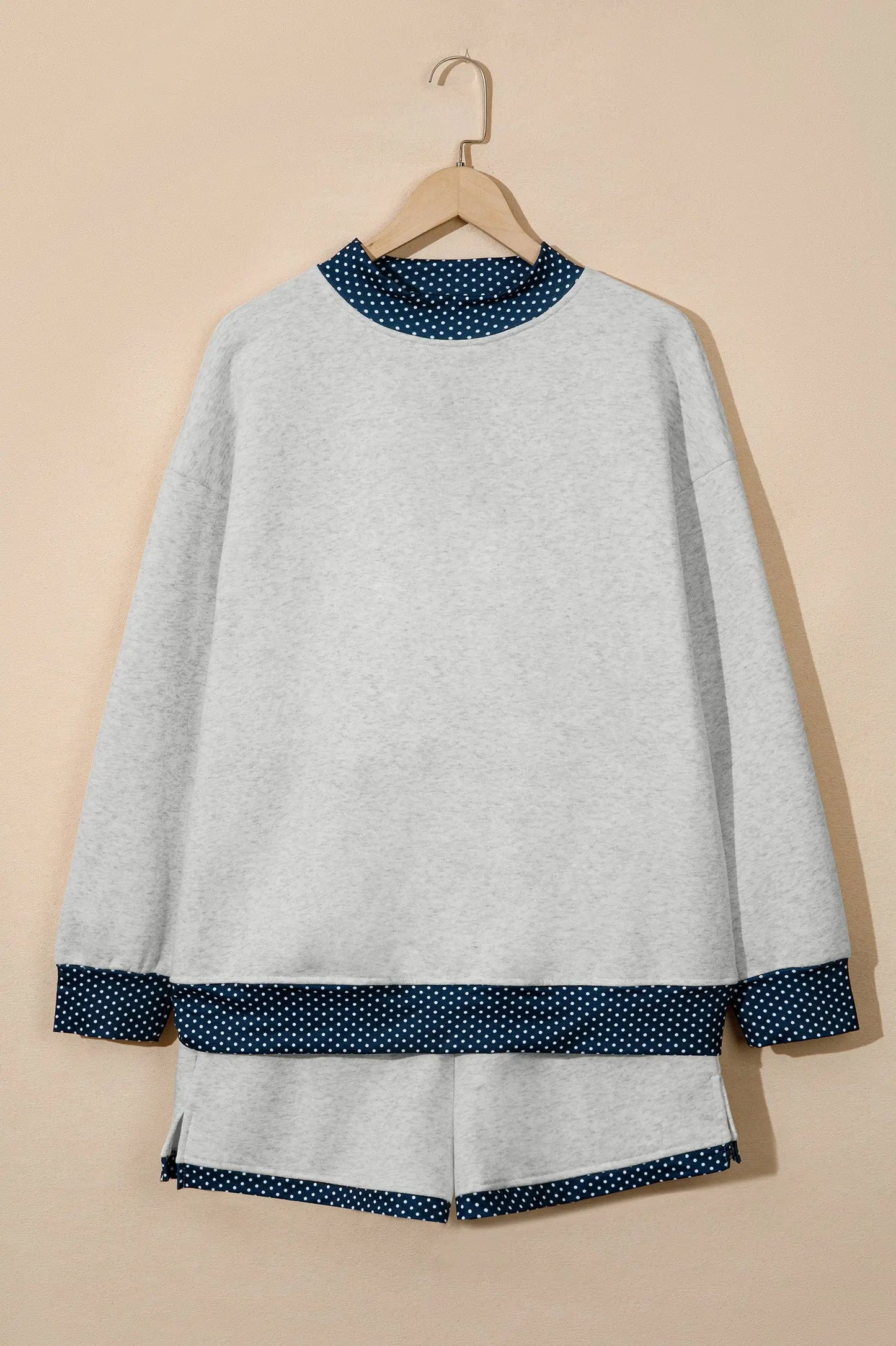 Light Grey Polka Dot Patchwork Mock Neck Pullover Casual Shorts Set