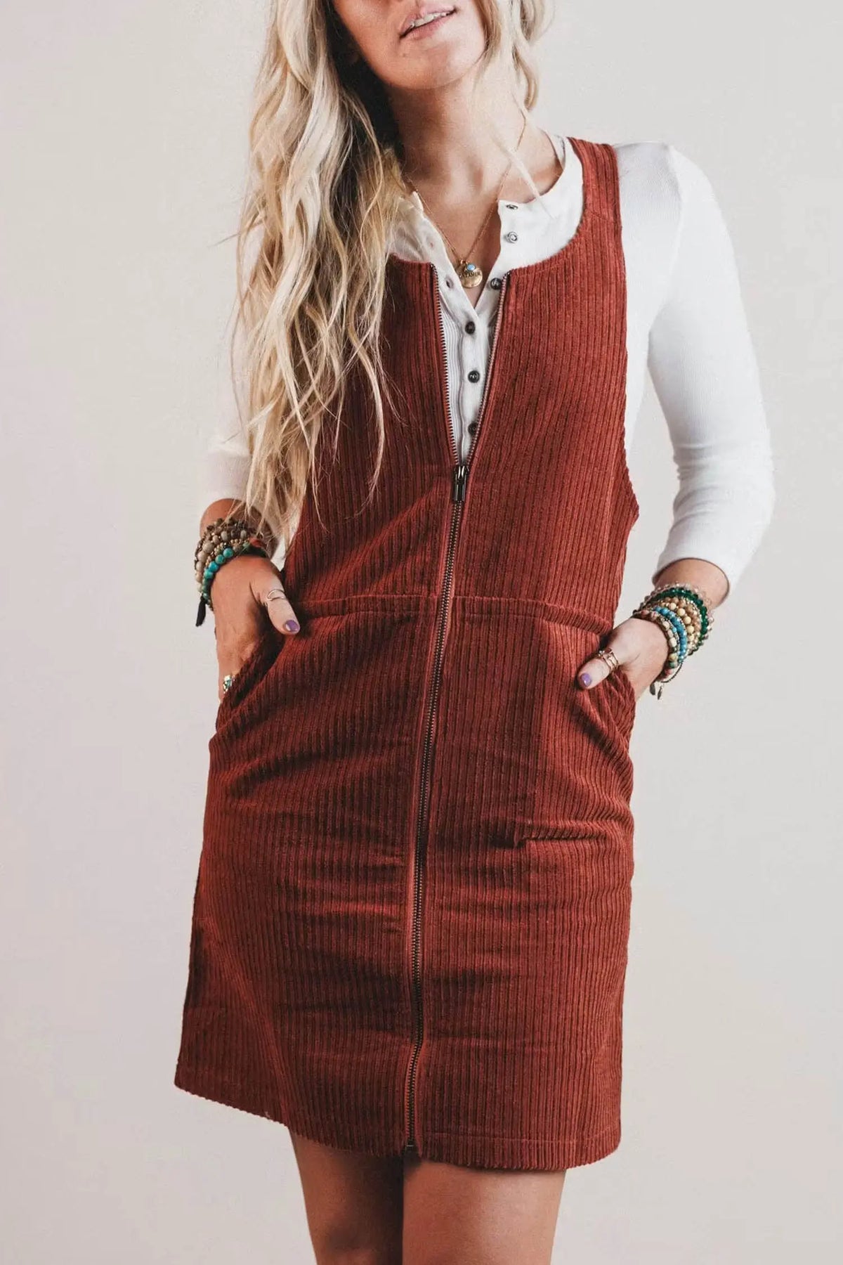 Clay Ribbed Corduroy Zip-Up Sleeveless Pocket Sheath Dress model front view · nz-alt-v1