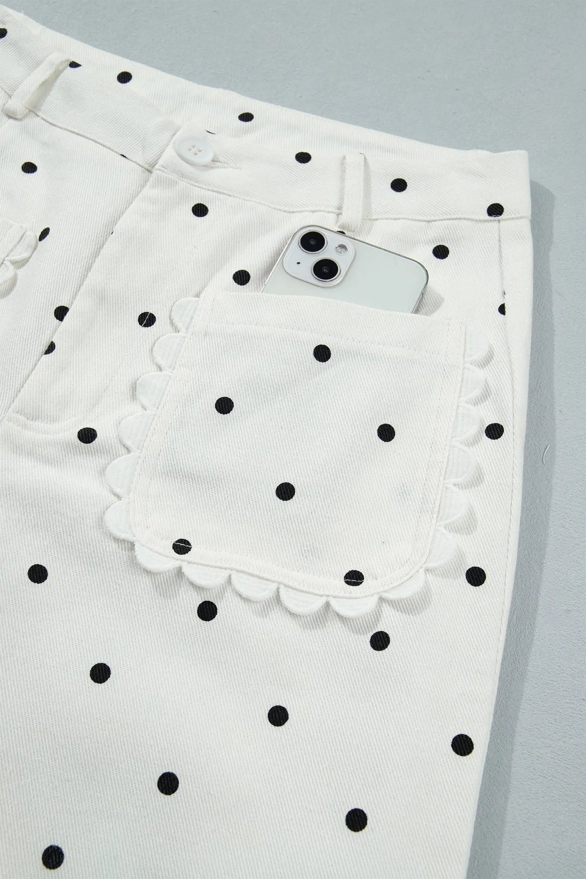 White Polka Dot Print Scalloped Patch Pocket Cotton Shift Pants
