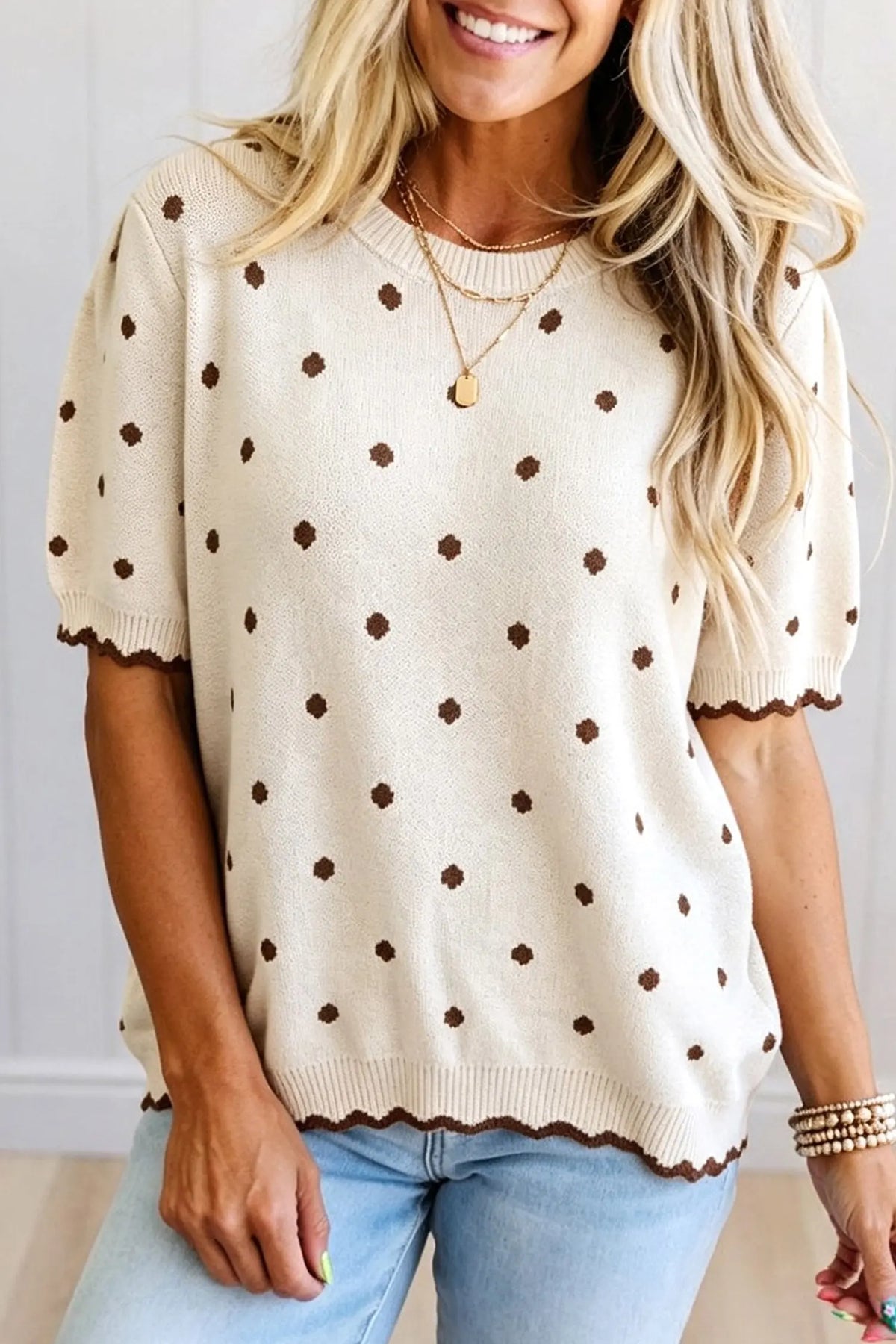 Beige polka dot short sleeve sweater detail view · nz-alt-v1
