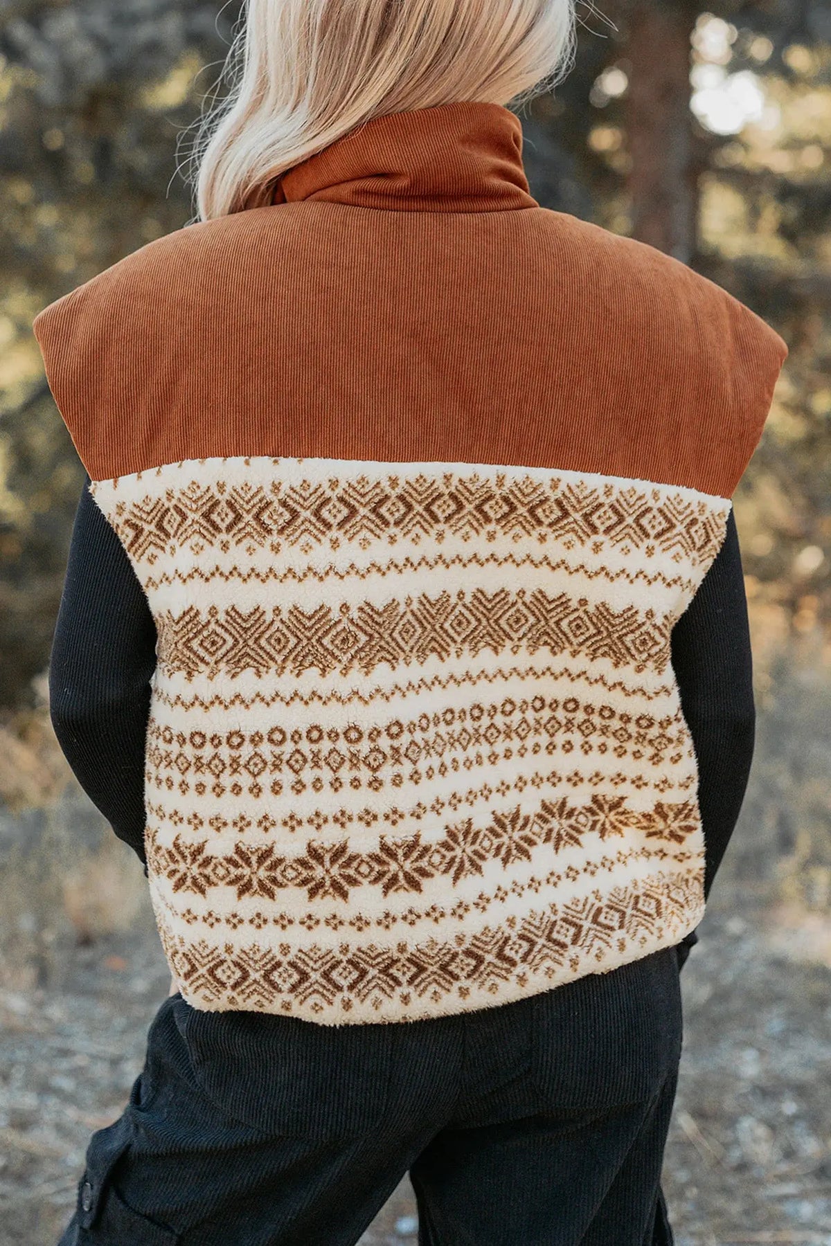 Brown geometric print fleece zipper collar vest model back view · nz-alt-v1