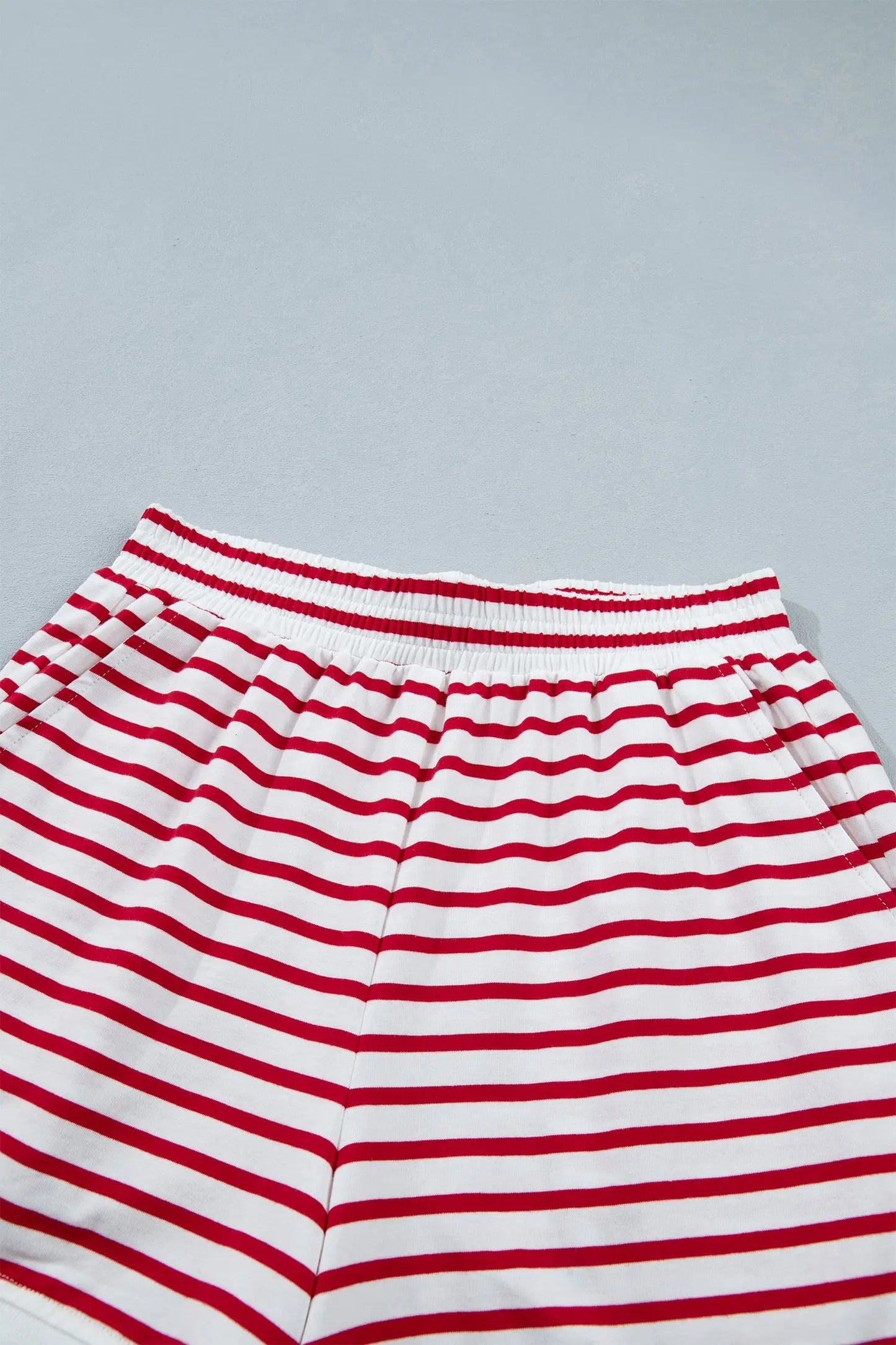 Red Stripe Scallop Trim Casual Top 2pcs Short Set