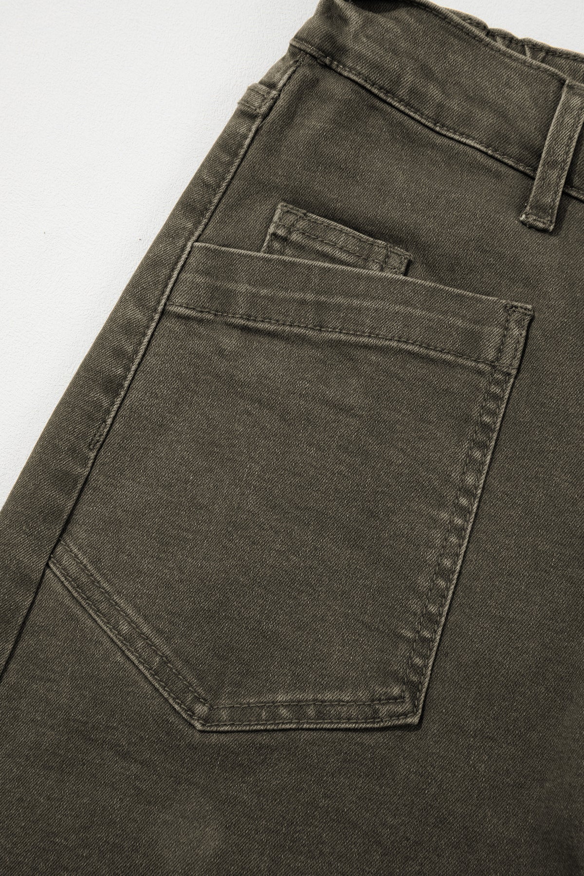 Solid Color Square Patch Pocket Ankle-length Barrel Jeans