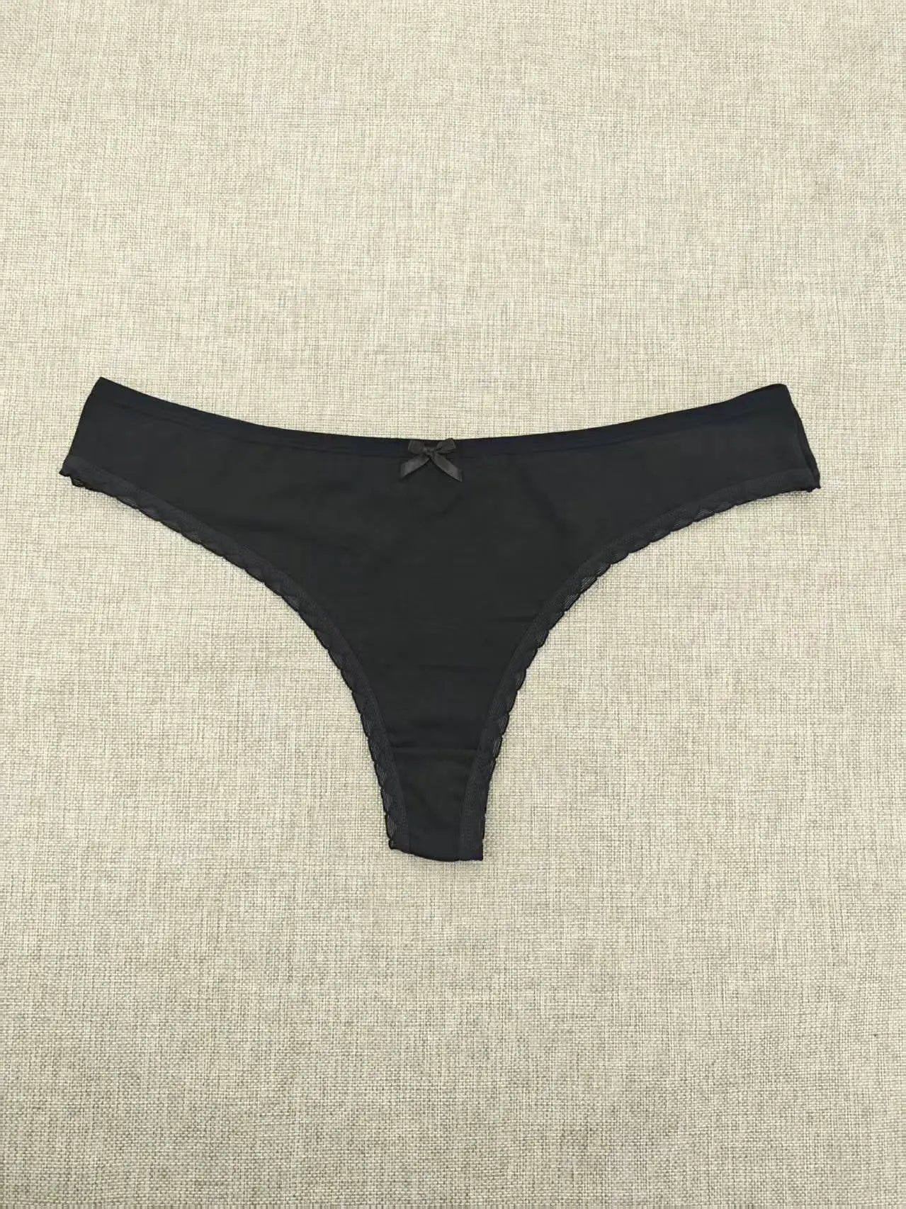 Black thong with lace trimming Nataliz