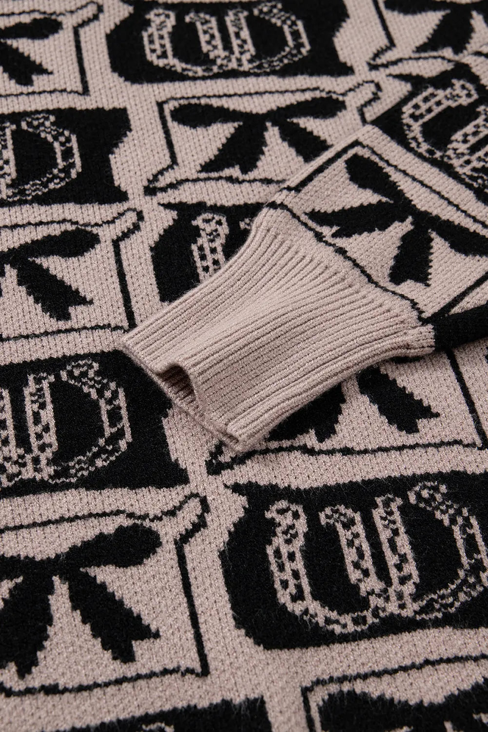 Black Bows & Horseshoes Pattern Western Fashion Print Sweater