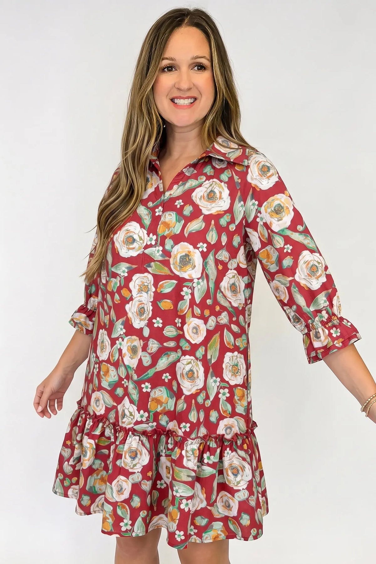 Red floral print half sleeve short shift dress model front view · nz-alt-v1