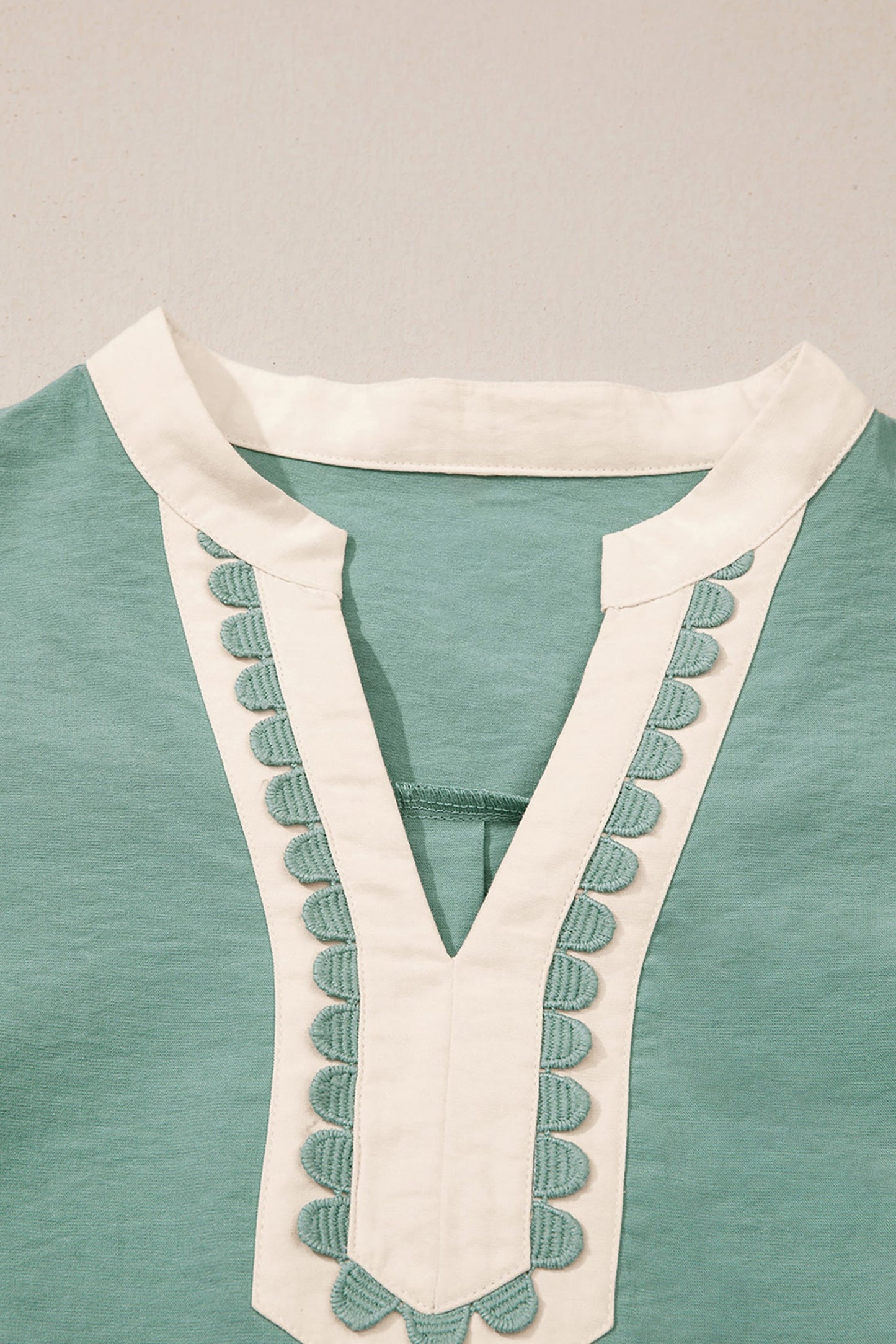 Canton Scallop Color Block Trim Puff Sleeve Mini Dress - Casual Dresses
