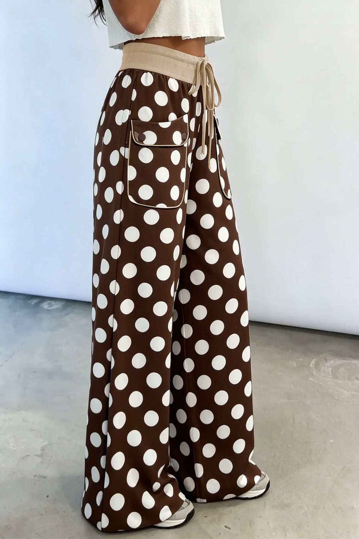 Brown Polka Dot Drawstring Pocket Wide Leg Pants side view · nz-alt-v1