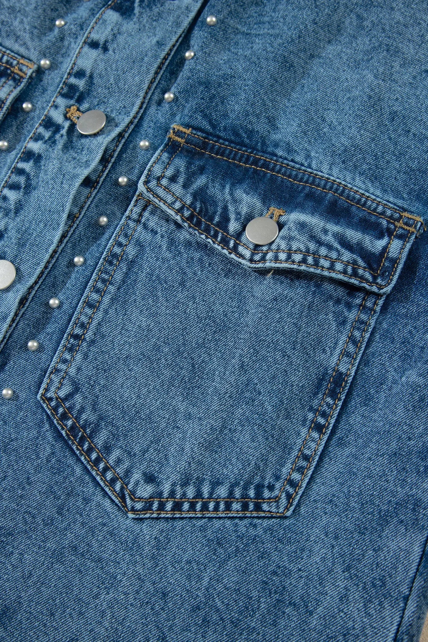 Sail Blue Rivet Embellished Western Style Regular Fit Long Sleeve Denim Jacket