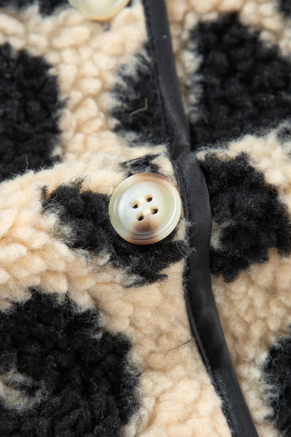 Cream leopard print sherpa vest coat button, detail view · nz-alt-v1