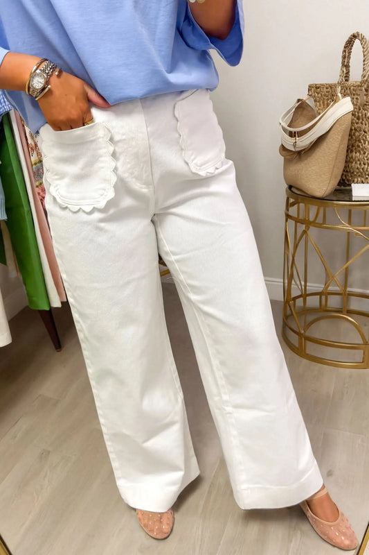 White Solid Color Scalloped Patch Pocket Shift Jeans Nataliz