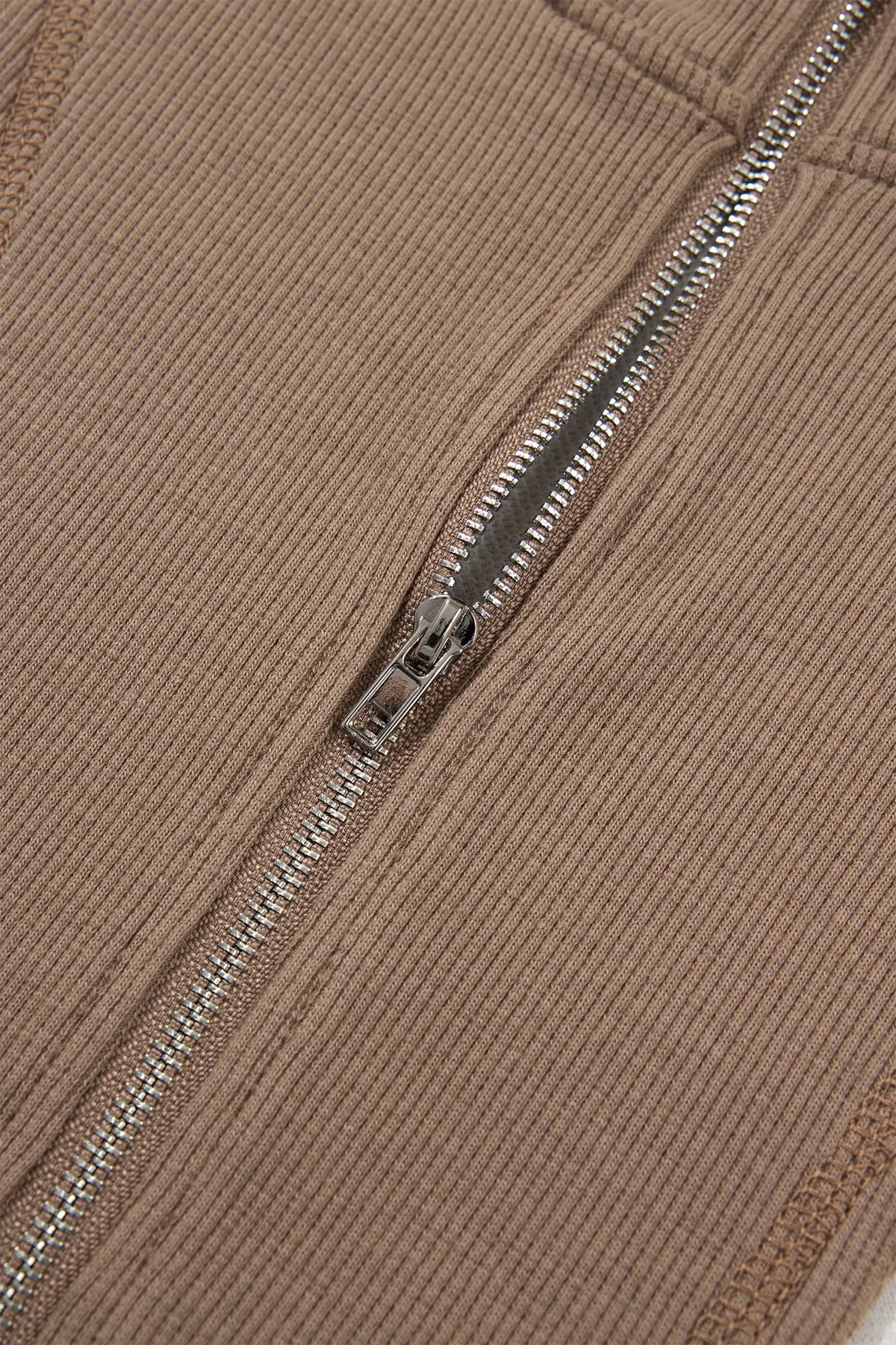 Khaki mallard print pullover brown ribbed zipper placket, detail view · nz-alt-v1