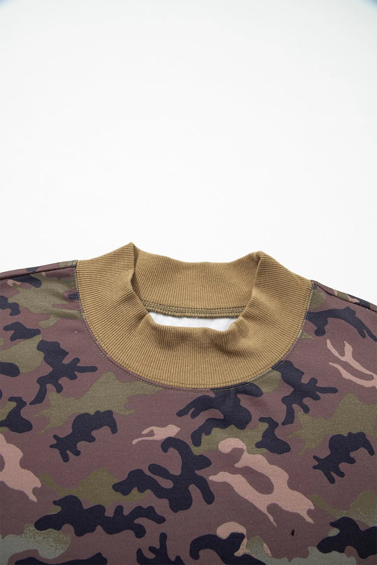 Green camouflage print high neck plus size sweatshirt neckline detail view · nz-alt-v1
