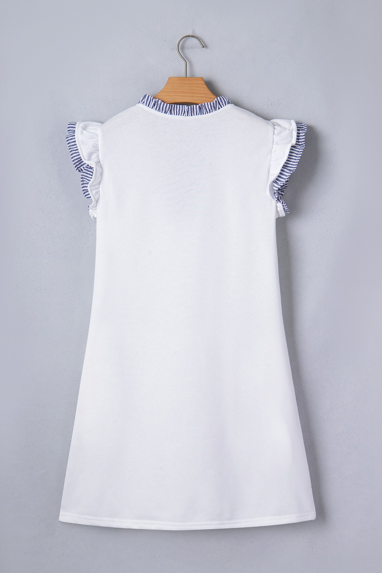 White Contrasted Striped Patchwork Split Neck Ruffle Trim Sleeveless Dress - Casual Dresses