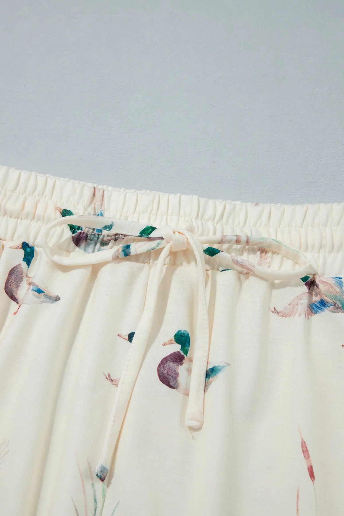 Beige Free Mallard Print Long Sleeve Top Drawstring Short Set