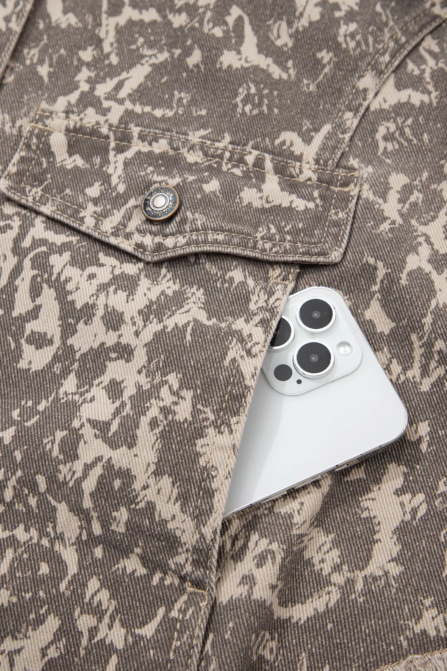 Khaki Abstract Print Long Sleeve Collar Raw Hem Denim Jacket