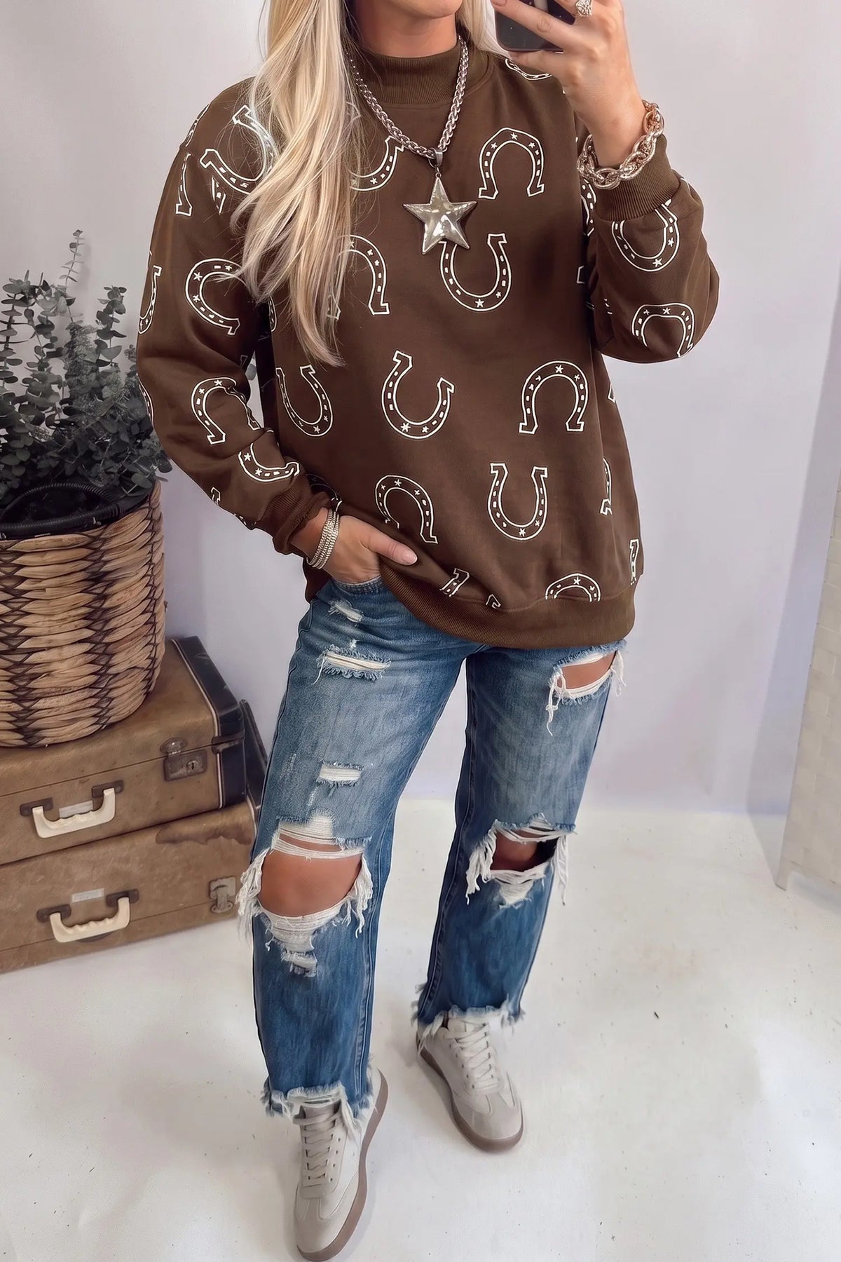 Western Horseshoe Print Mock Neck Casual Pullover Sweatshirt
