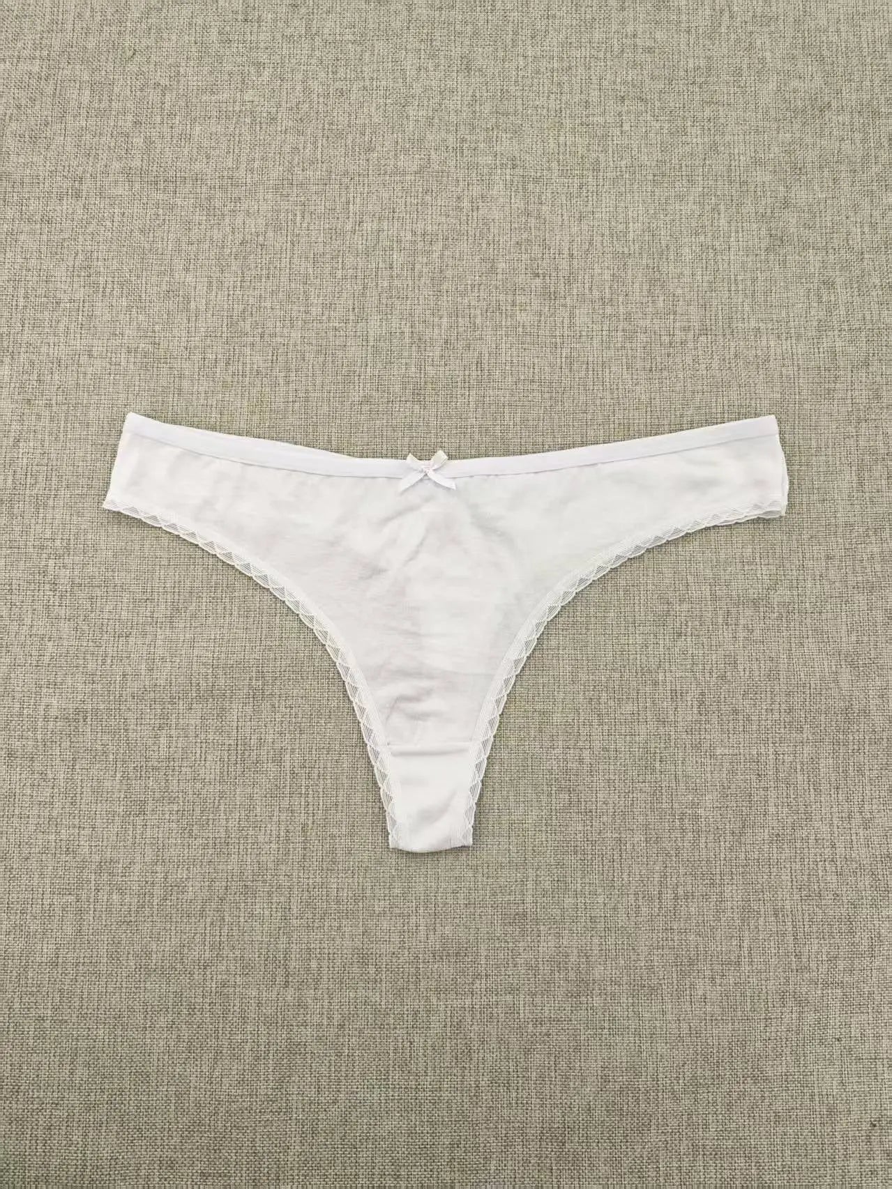 White thong with lace trimming Nataliz