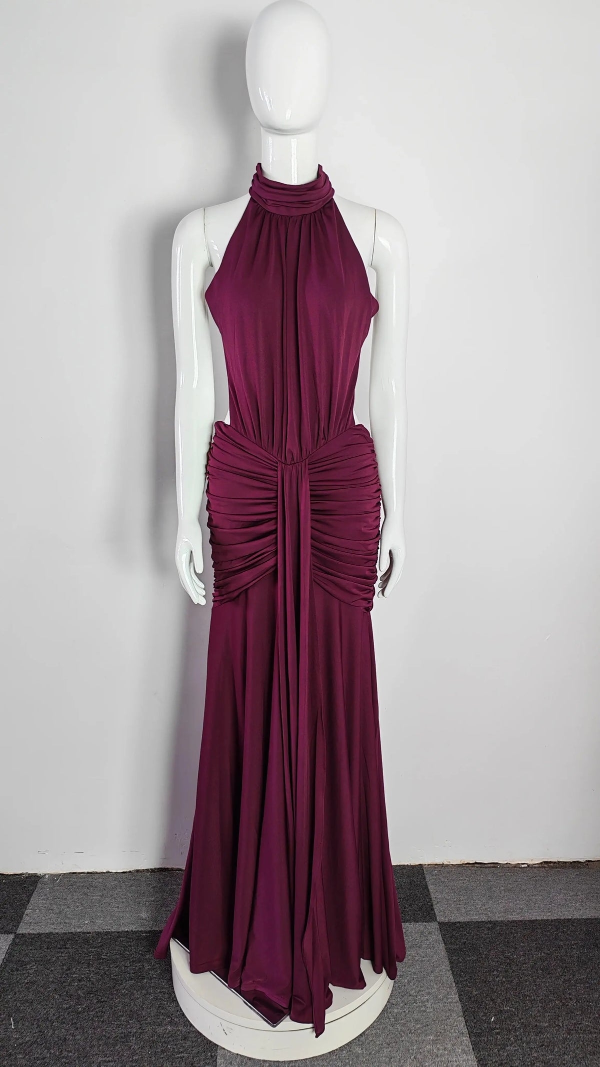 Halter Neck Dress Backless burgundy mannequin view · nz-alt-v1