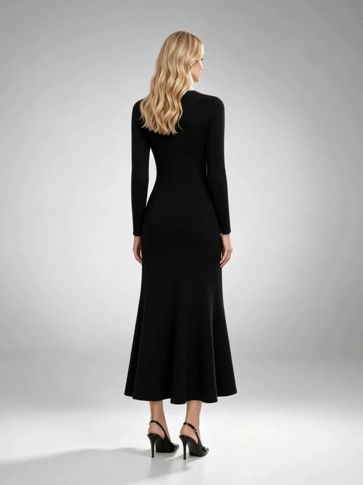 Maxi Dress Sweet Style in Black White model back view · nz-alt-v1