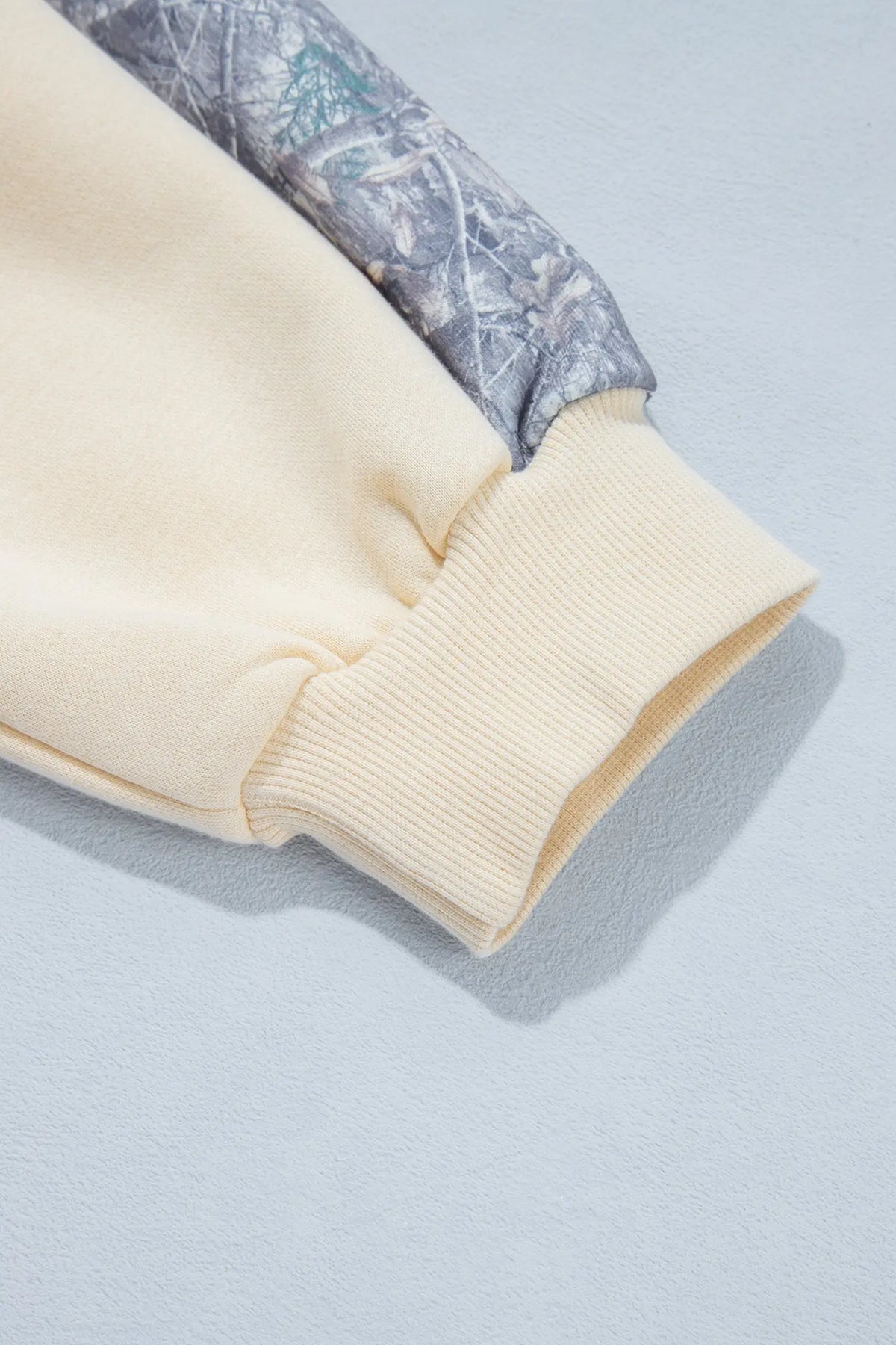 Parchment HOWDY Letter Print Plus Size Set sleeve cuff detail view · nz-alt-v1