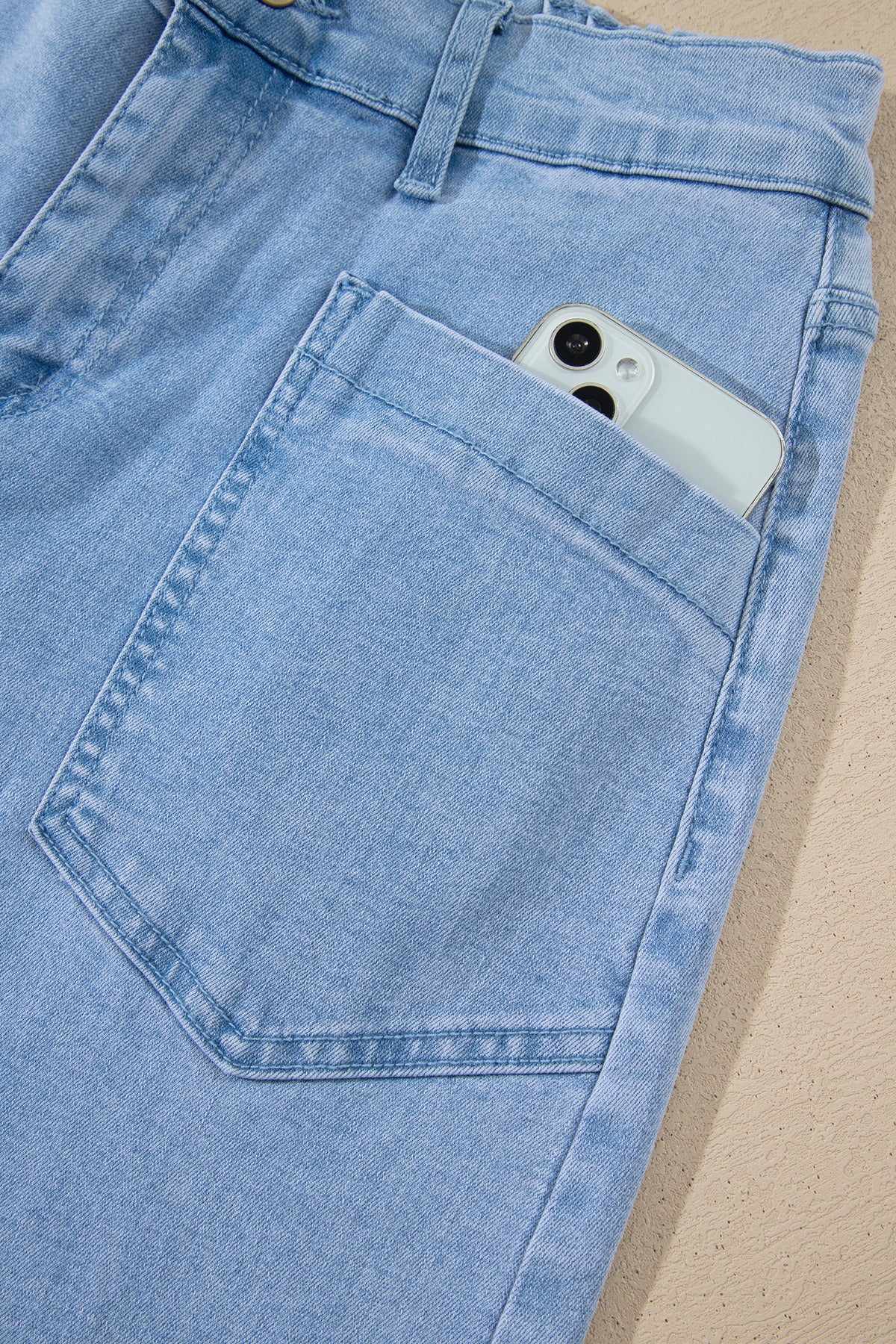 Solid Color Square Patch Pocket Ankle-length Barrel Jeans
