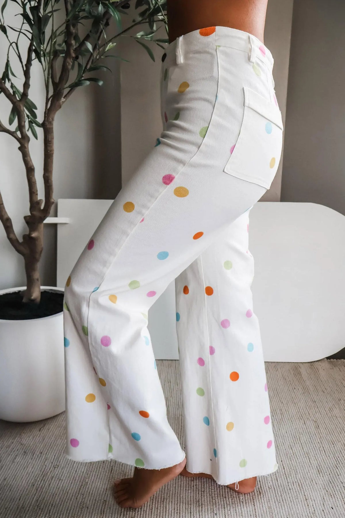 White High Waist Polka Dot Straight Leg Casual Jeans side view · nz-alt-v1