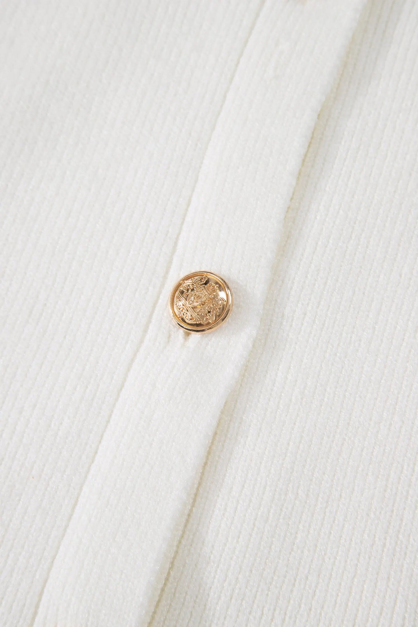 White Solid Color Sleeveless Knit Button Pocketed Sweater