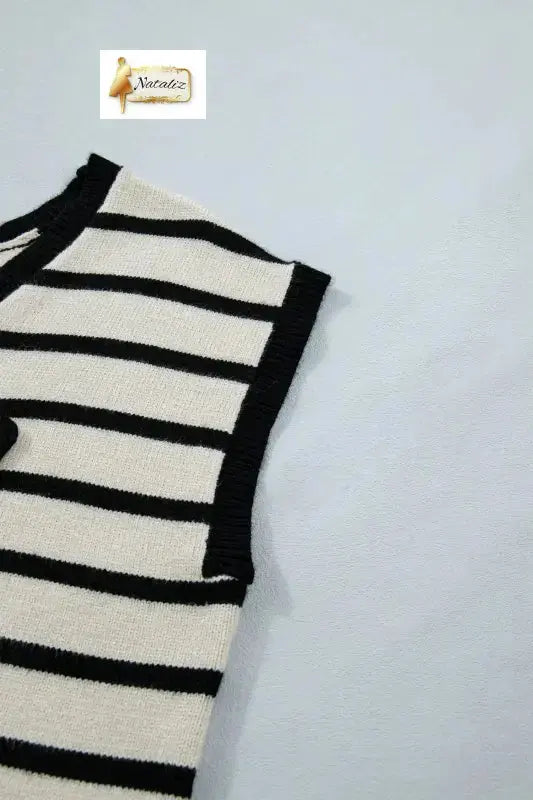 Black Stripe Bow Applique Short Sleeve Sweater Nataliz