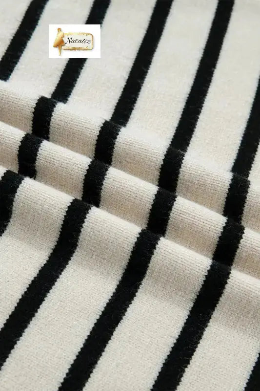 Black Stripe Bow Applique Short Sleeve Sweater Nataliz