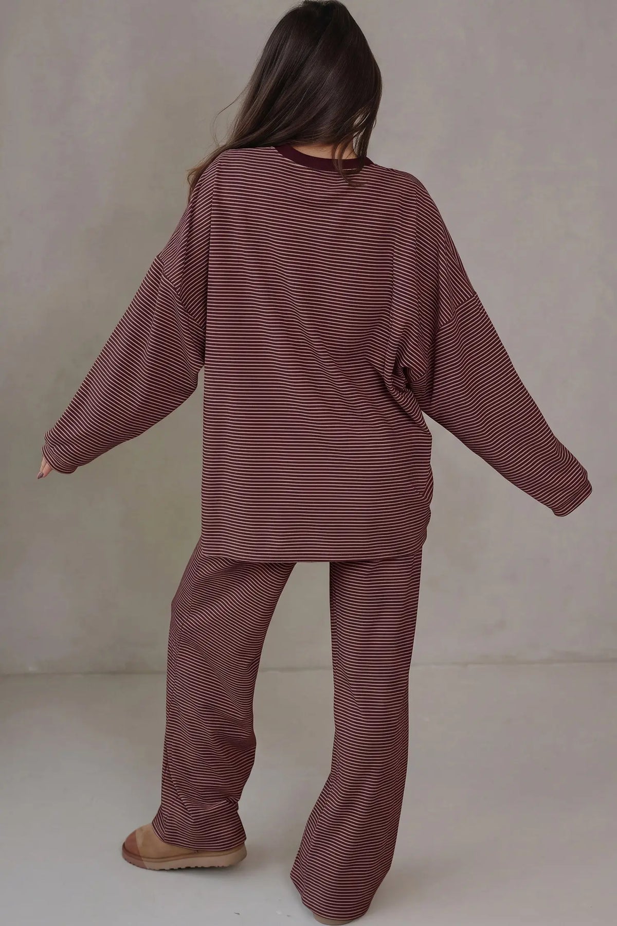 Stripe contrast trim round neck oversize top and pant set brown model back view · nz-alt-v1