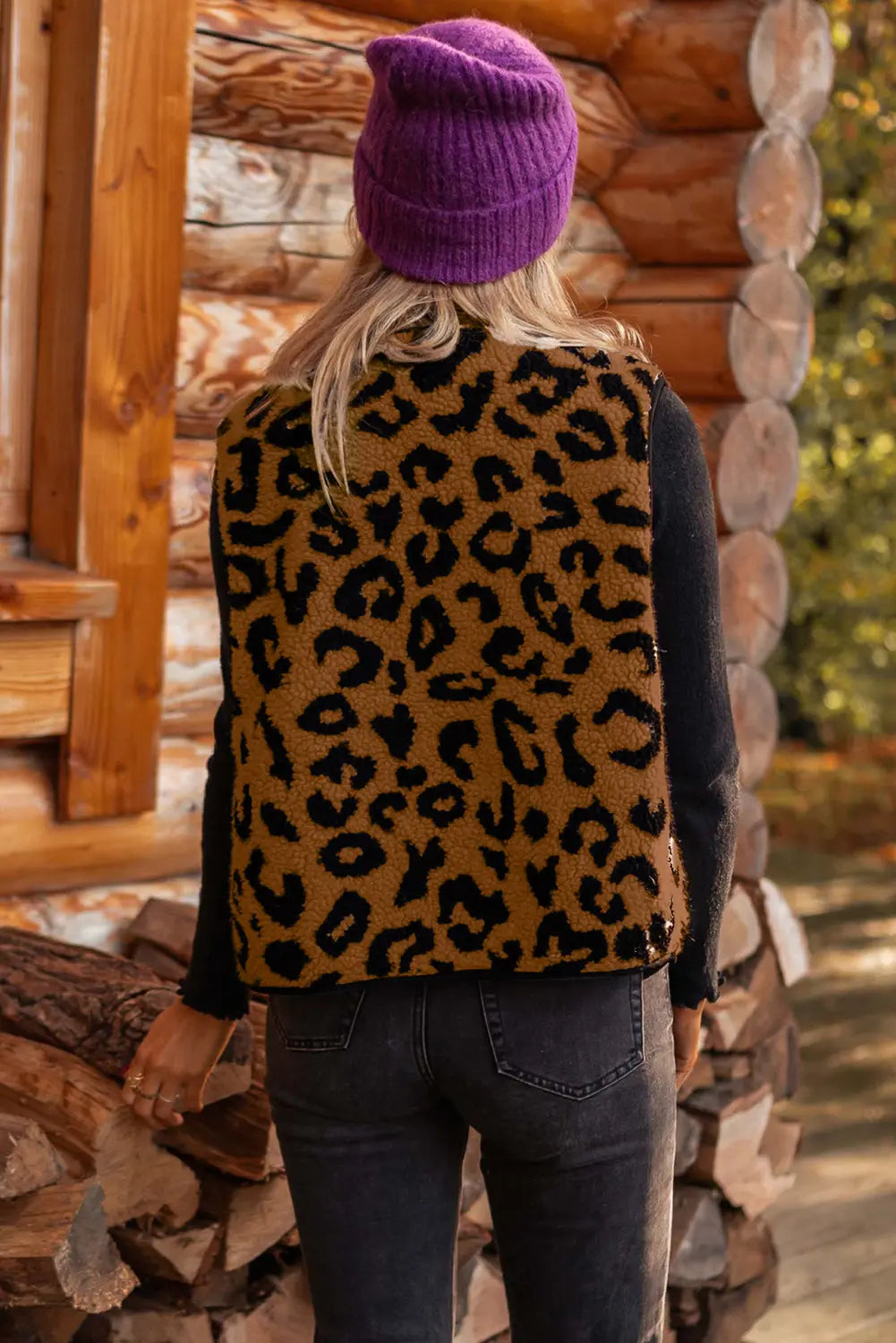 Chestnut leopard print sherpa vest coat, model back view · nz-alt-v1