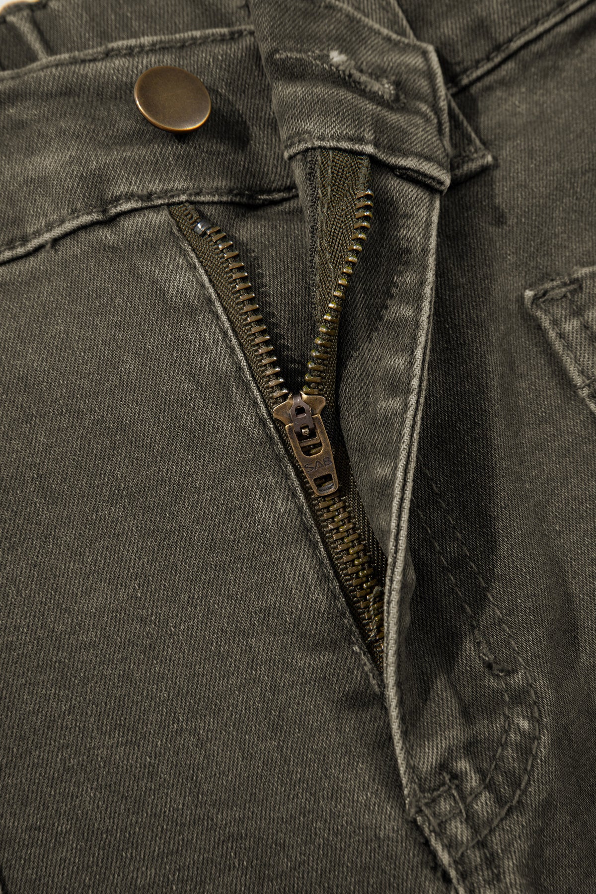 Solid Color Square Patch Pocket Ankle-length Barrel Jeans