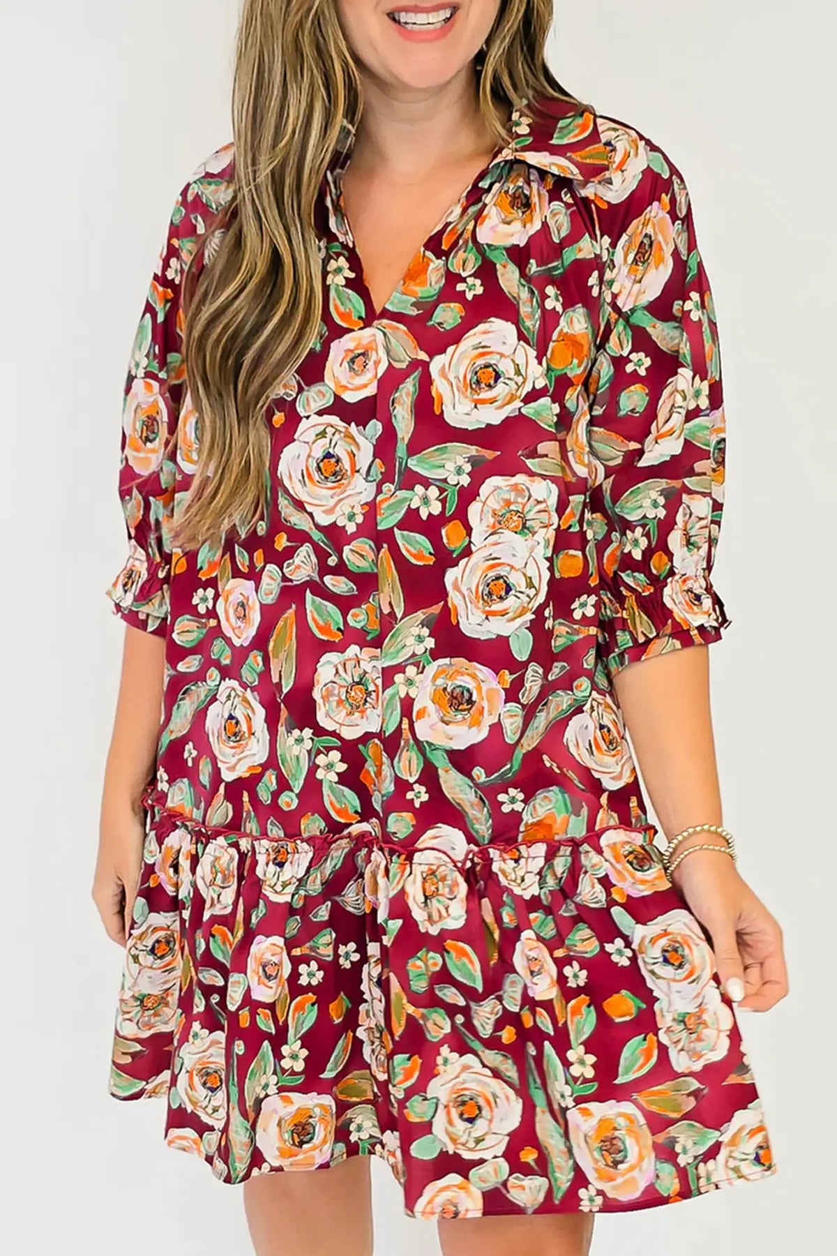 Red floral print half sleeve short shift dress model front view · nz-alt-v1