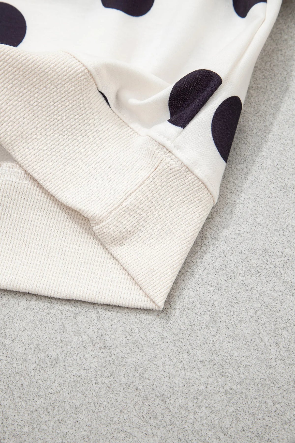 Casual Polka Dot Round Neck Pullover Sweatshirt