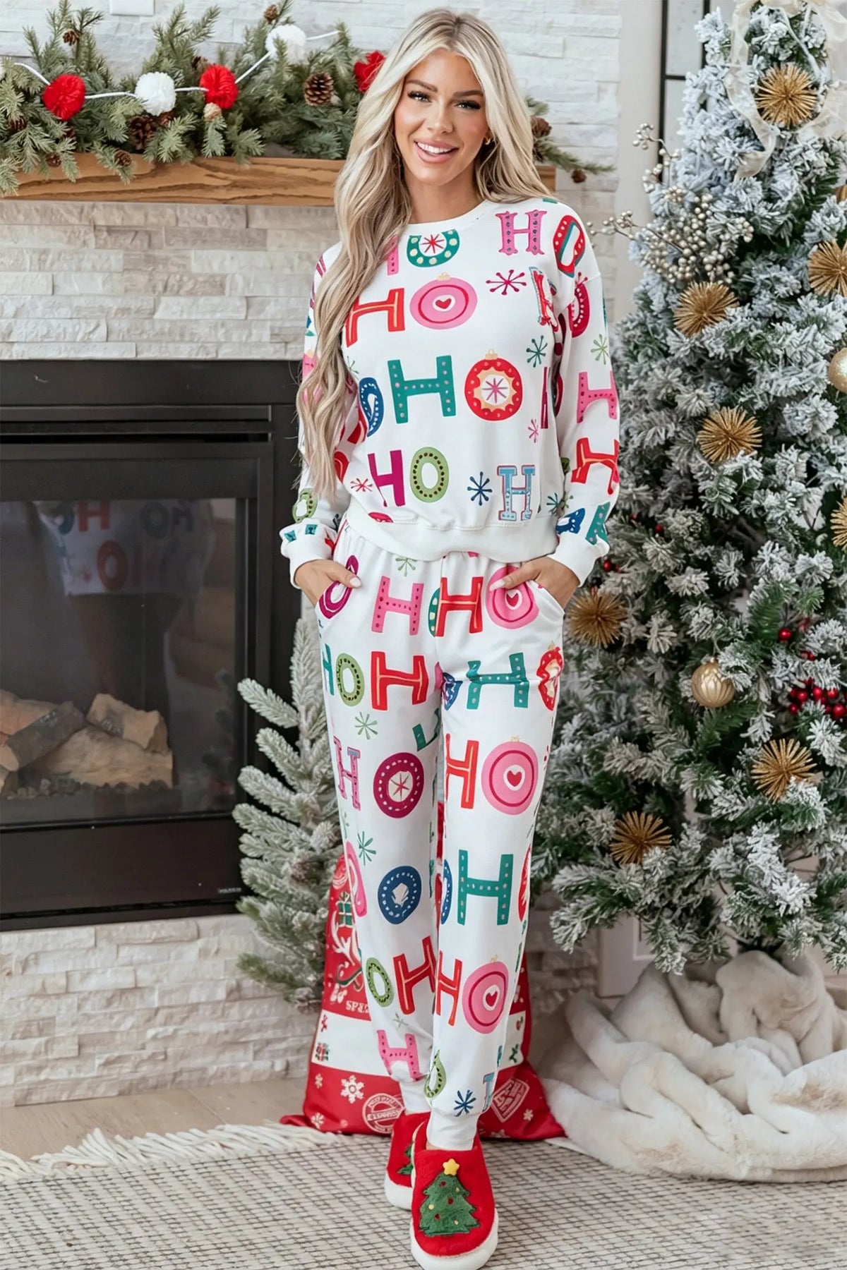 Multicolour Ho Ho Ho Print Long Sleeve Lounge Set model front view · nz-alt-v1